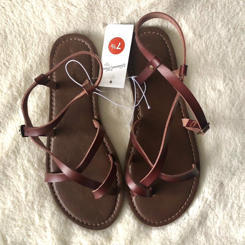 NWT Toe-Wrap Gladiator Thong Sandal (Brown, 7)